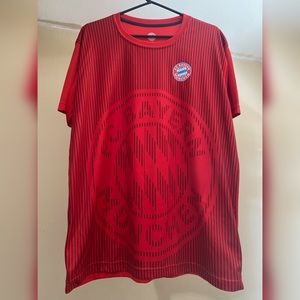 FC Bayern Munich Red Soccer Jersey